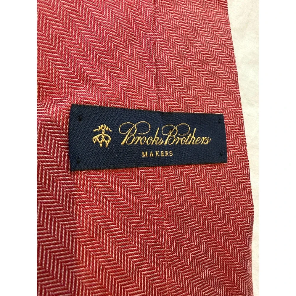 Brooks Brothers Makers Red Herringbone Silk Tie Woven in England Handmade USA